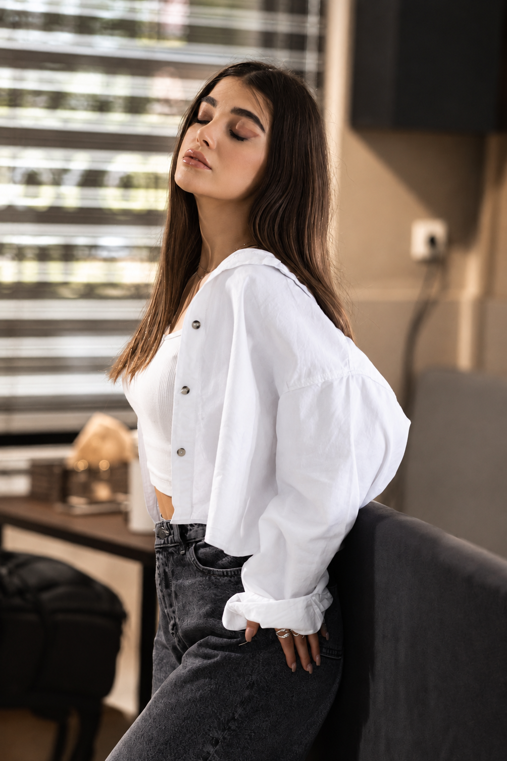 Black skinny ankle jeans in natural colour